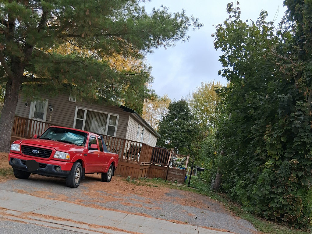 Lgge23 09s2 | property photo | ontario tax sales